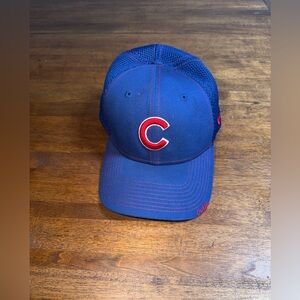 MLB Chicago Cubs New Era 39THIRTY Flex Fitted M/L Blue Red Mesh Baseball Hat Cap